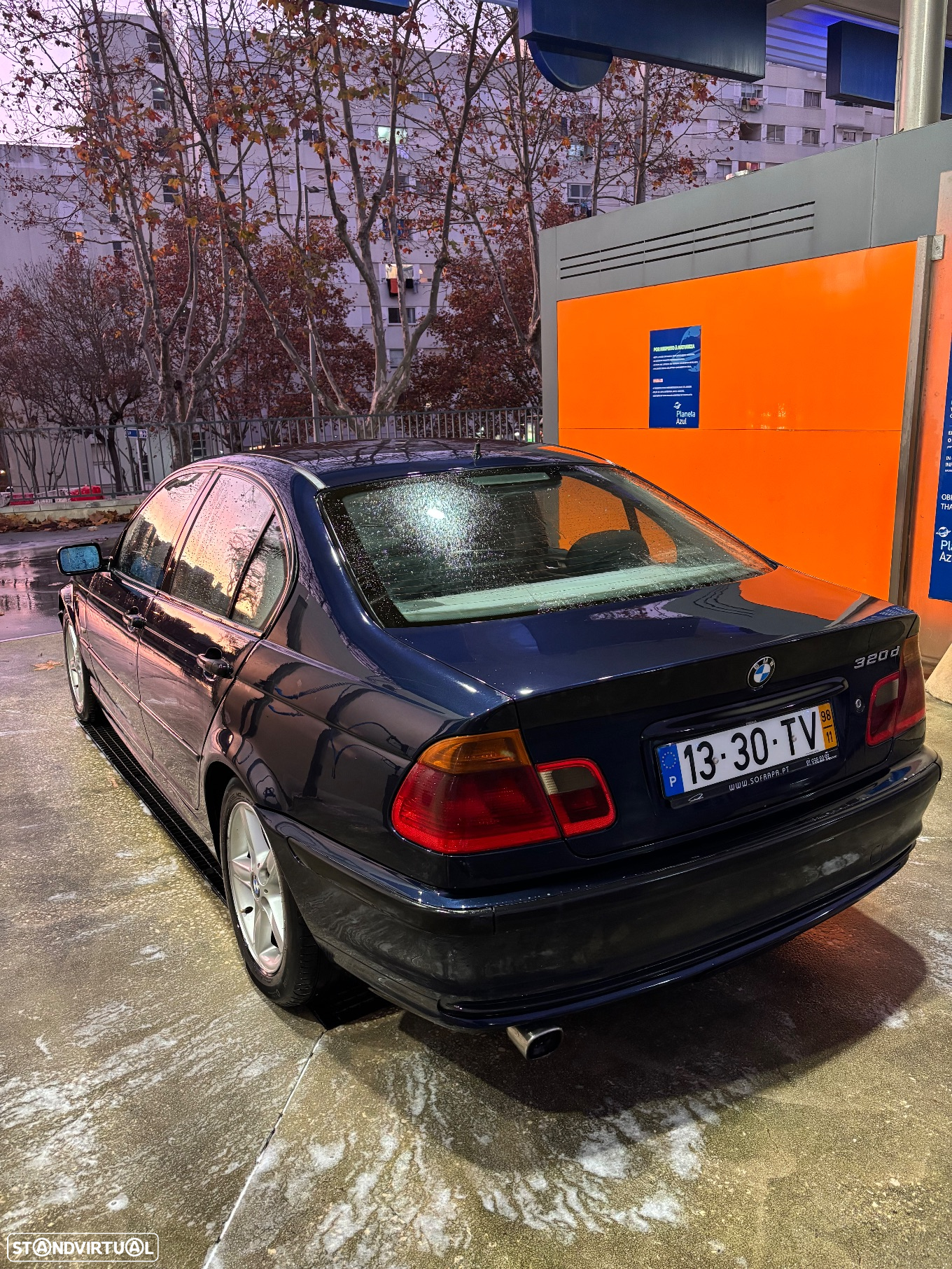 BMW 320 - 13