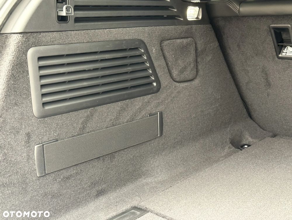 Land Rover Range Rover Sport D350 Autobiography - 13