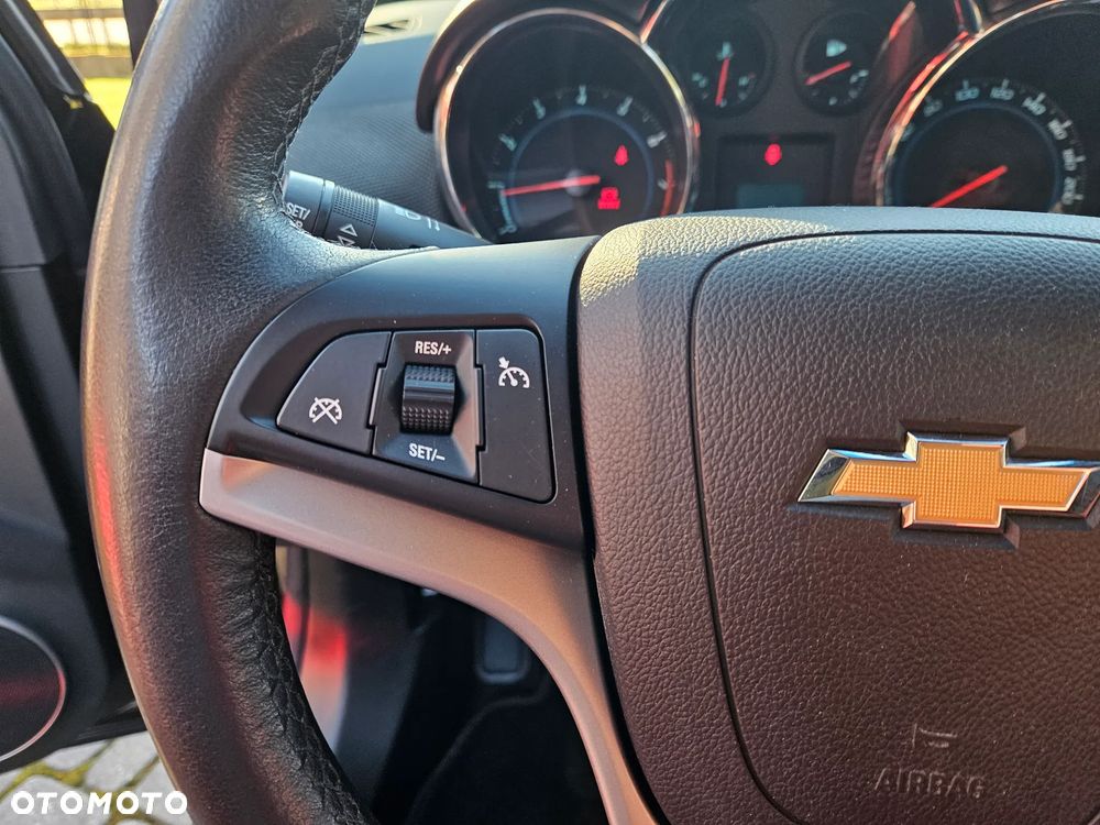 Chevrolet Cruze Station Wagon 1.8 LTZ - 15
