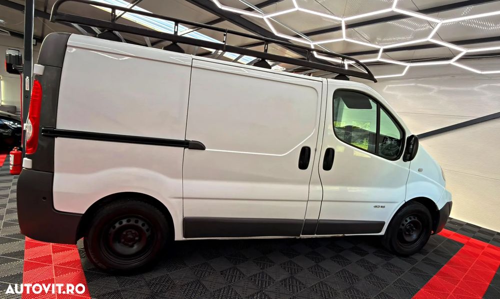 Renault TRAFIC - 13