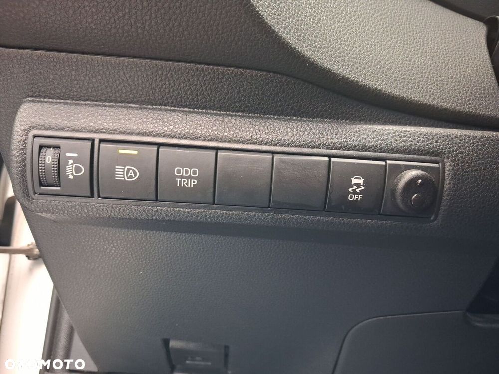Toyota Corolla 1.8 Hybrid Comfort - 27