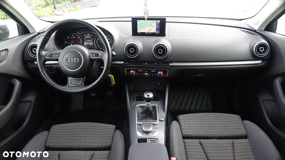 Audi A3 Sportback - 6