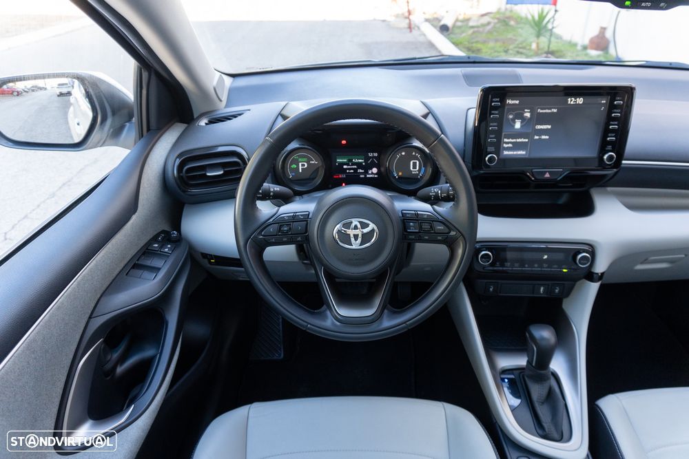 Toyota Yaris 1.5 HDF Luxury - 26