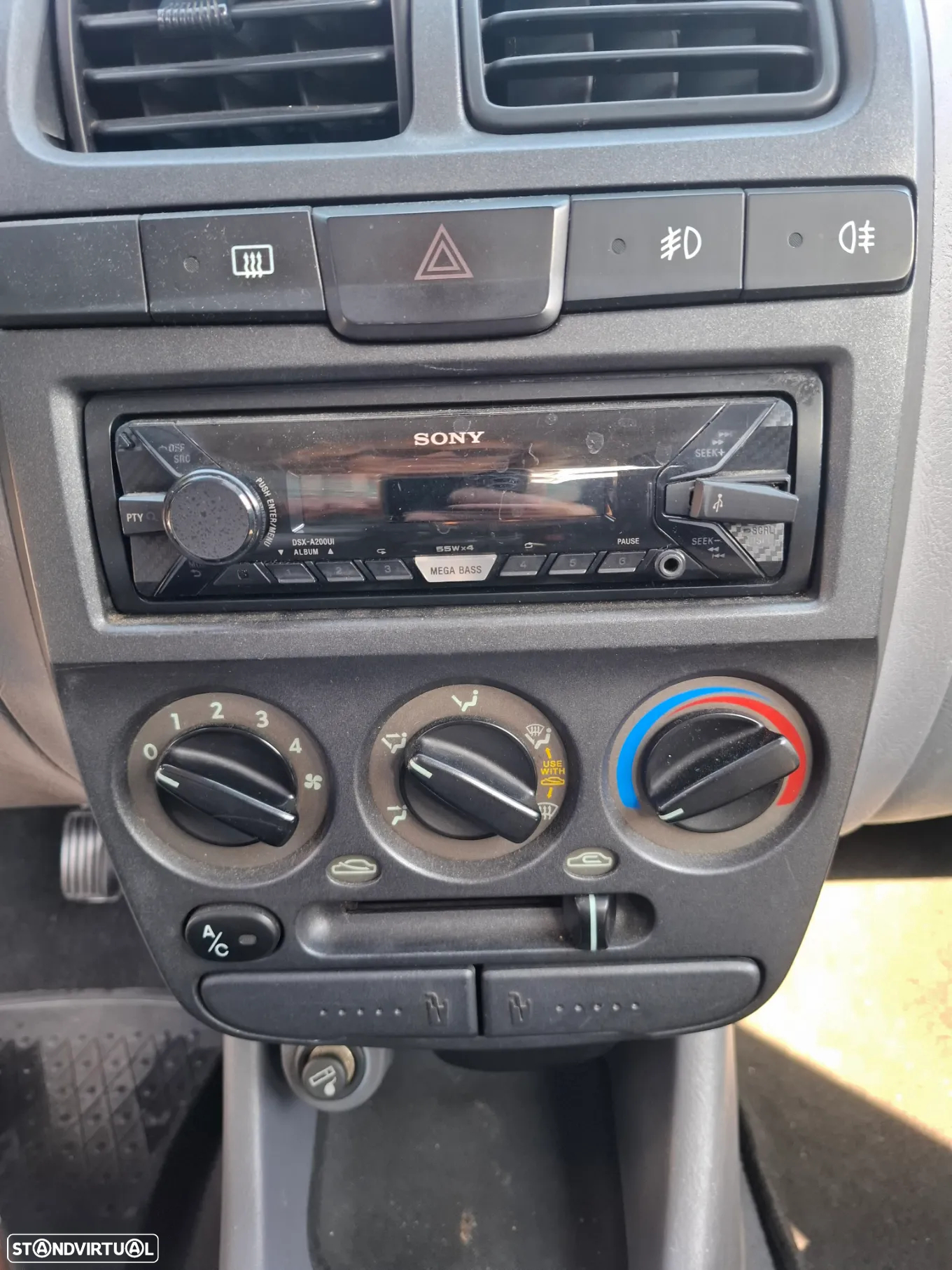 Hyundai Accent 1.3 Comfort - 4