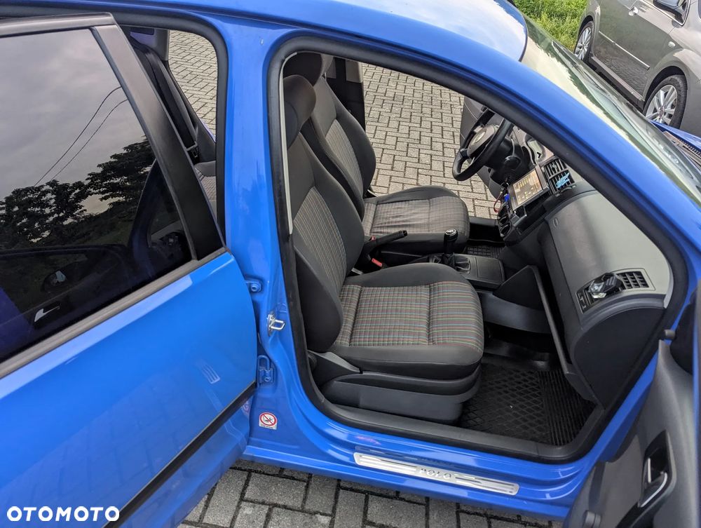 Volkswagen Polo 1.2 Comfortline - 30