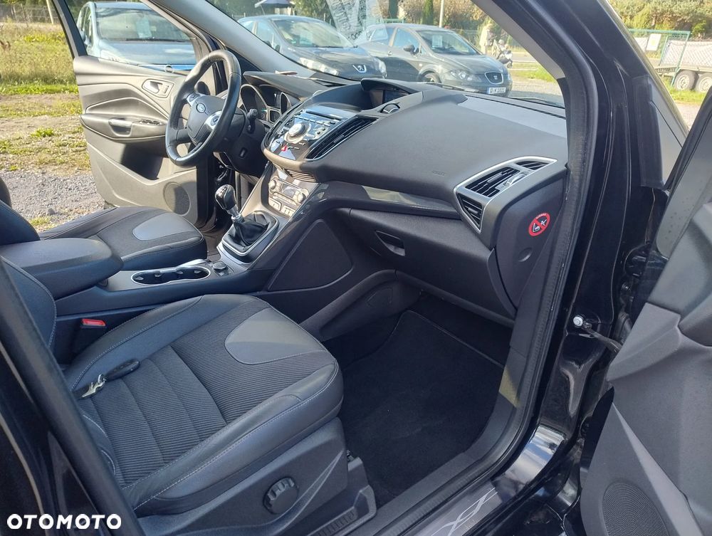 Ford Kuga 2.0 TDCi Titanium S - 14