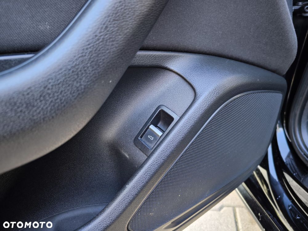 Audi A4 Avant 2.0 TDI S tronic - 19