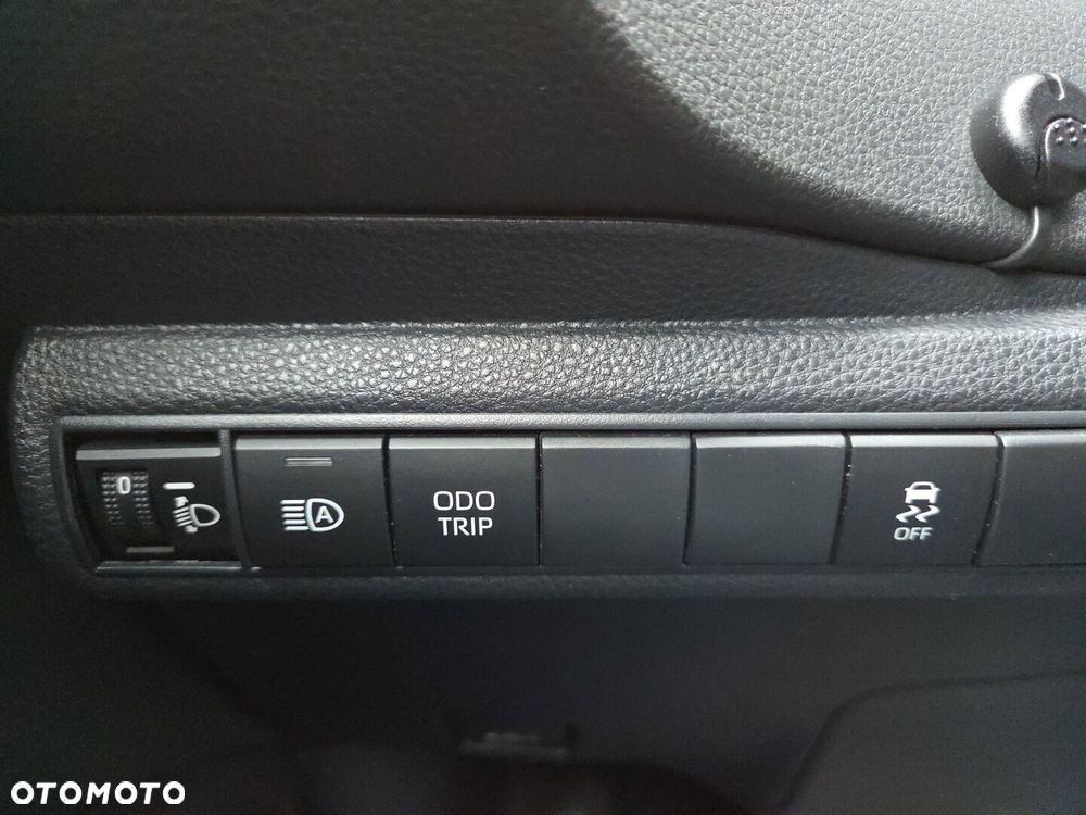 Toyota Corolla - 22
