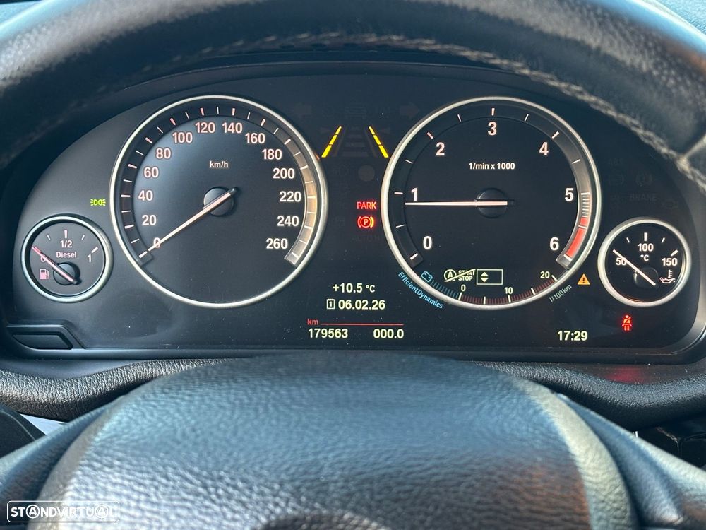 BMW X3 18 d sDrive Line Luxury - 9