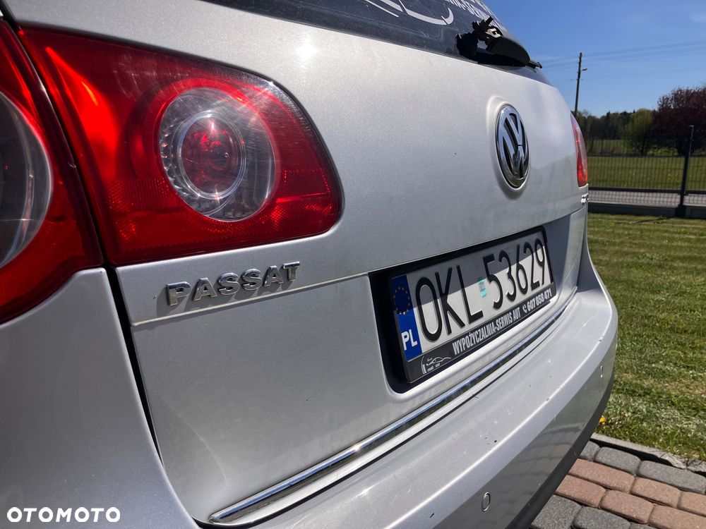 Volkswagen Passat 2.0 TDI DPF DSG Trendline - 6