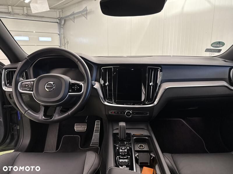 Volvo S60 B5 B AWD R-Design - 21