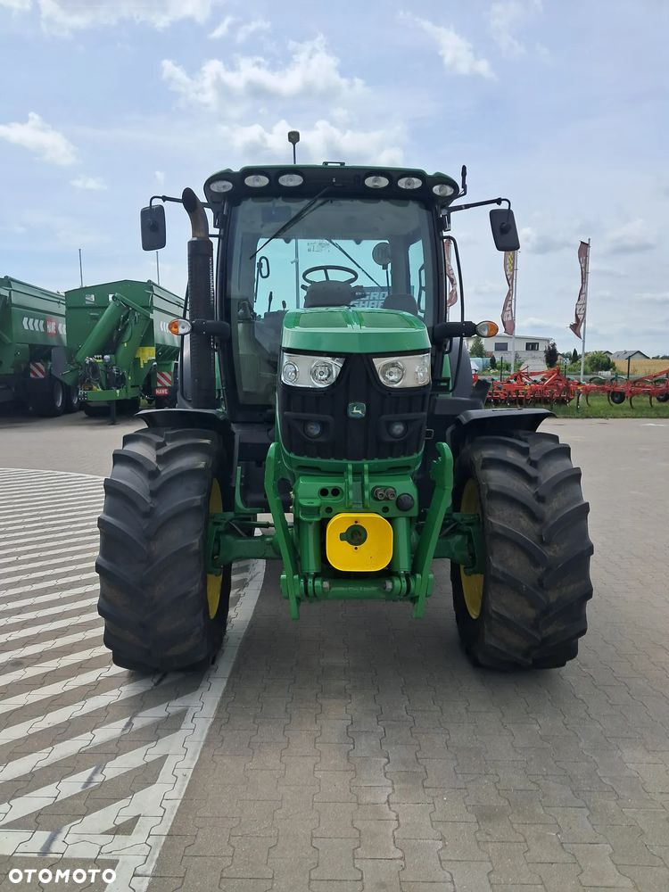 John Deere 6125R - 3