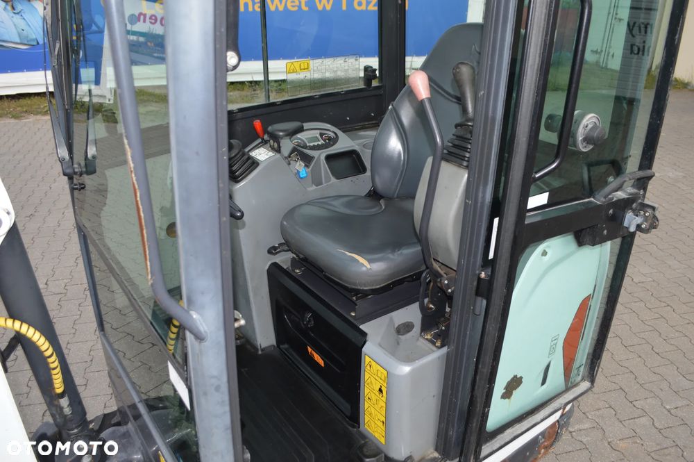 Bobcat E19 - 10