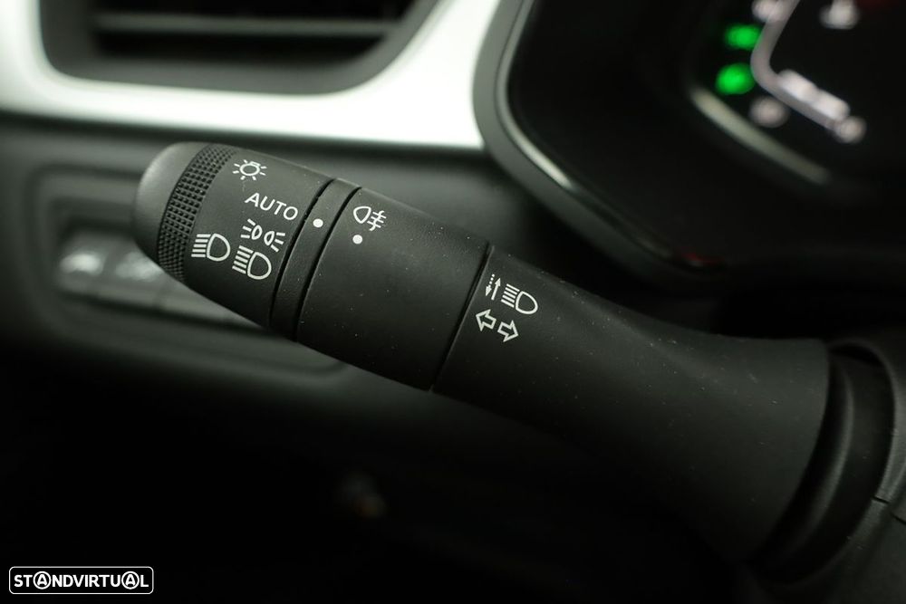Renault Captur 1.0 TCe Techno Bi-Fuel - 17