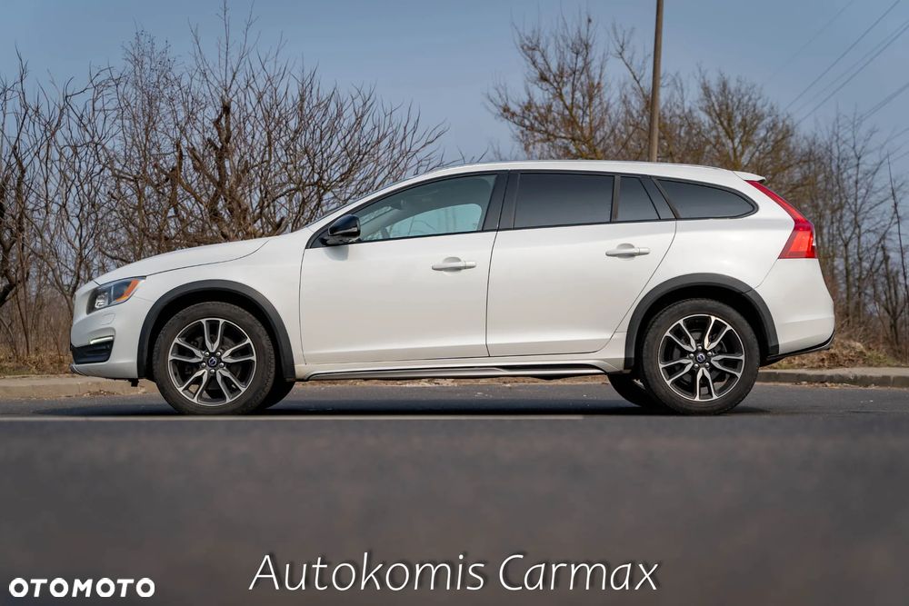 Volvo V60 Cross Country T5 AWD Summum - 6
