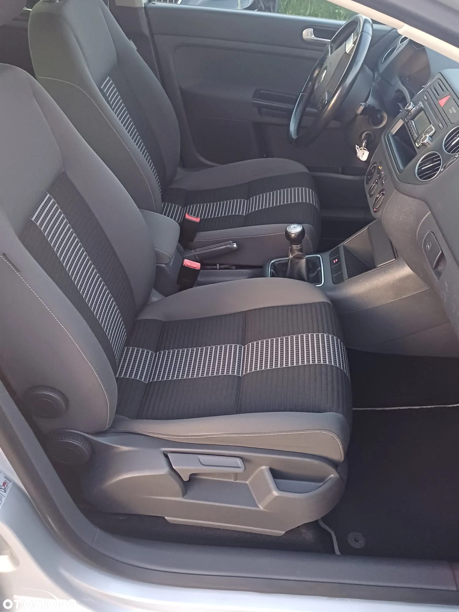 Volkswagen Golf Plus 1.9 TDI DPF Tour - 13