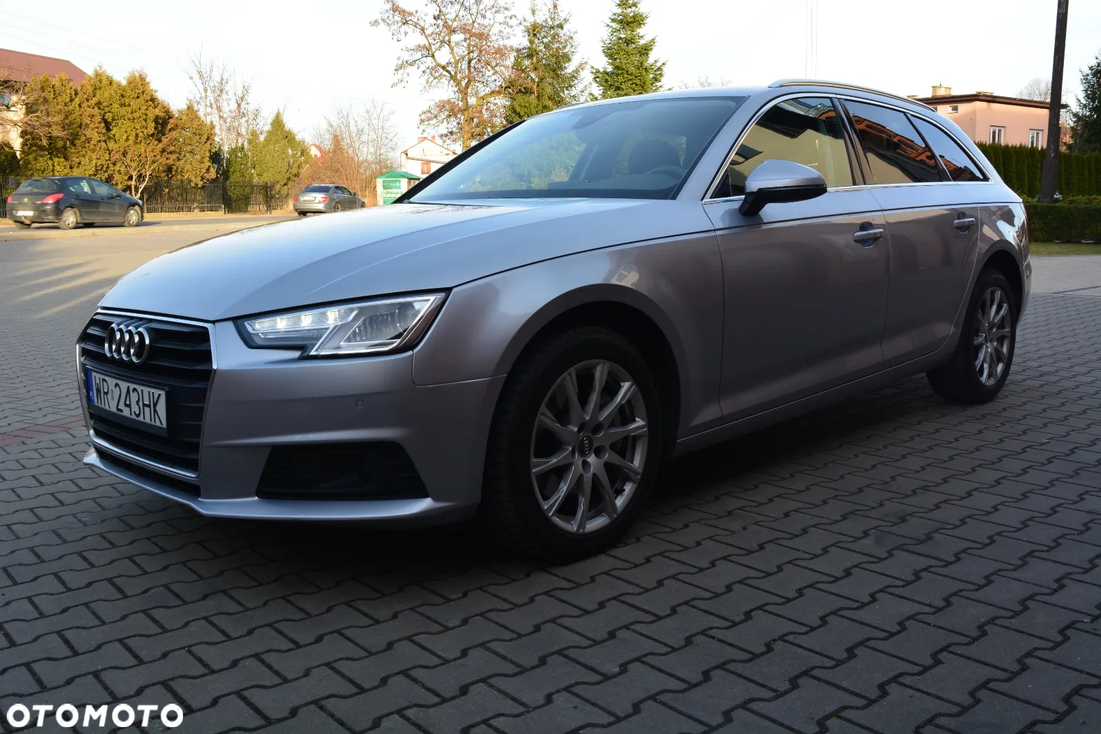Audi A4 - 4