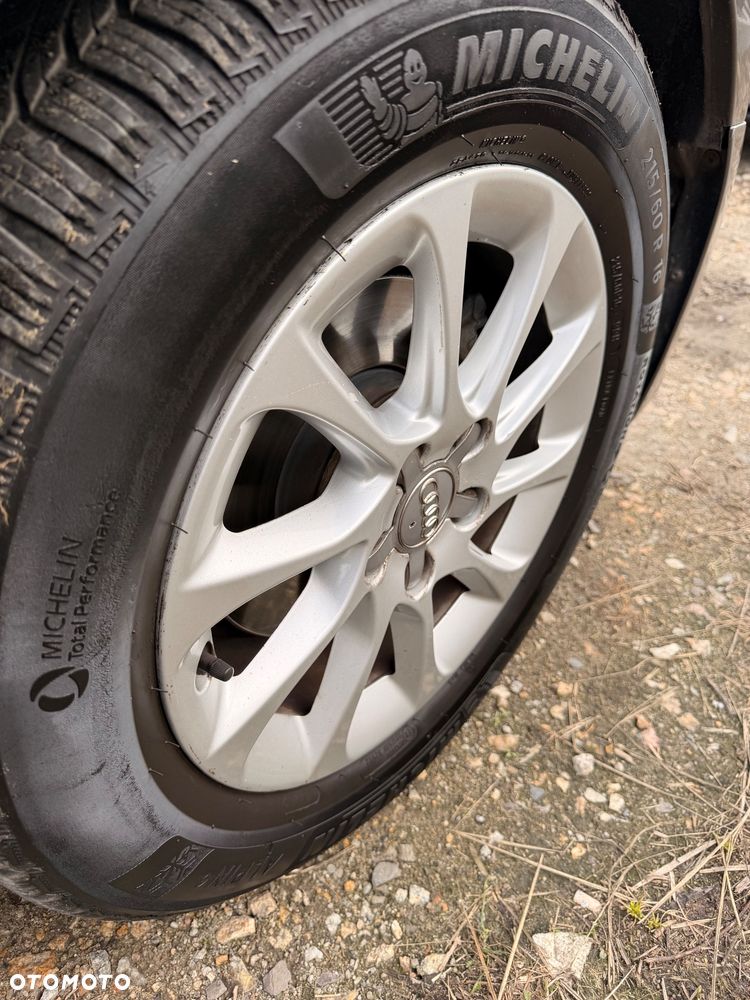 Audi A3 Sportback - 16