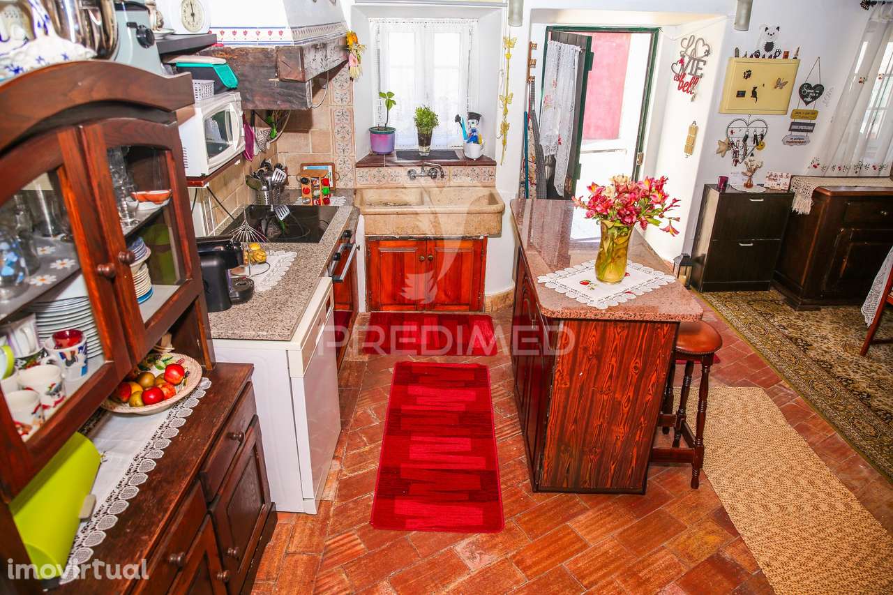 Moradia T2 com garagem independente em Ribafria - Alenquer - Grande imagem: 4/27