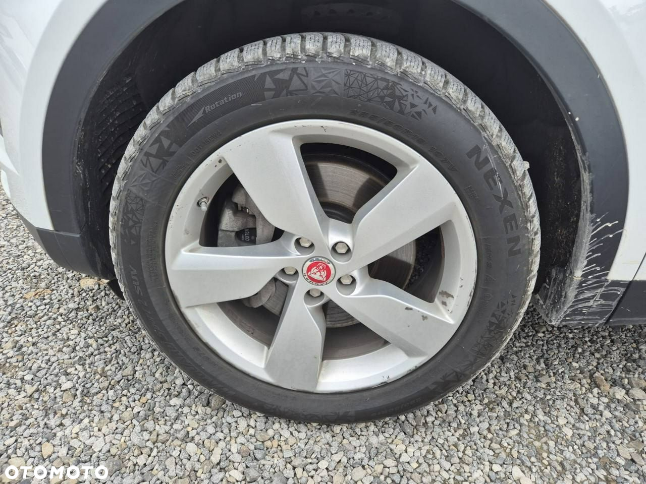 Jaguar E-Pace - 25