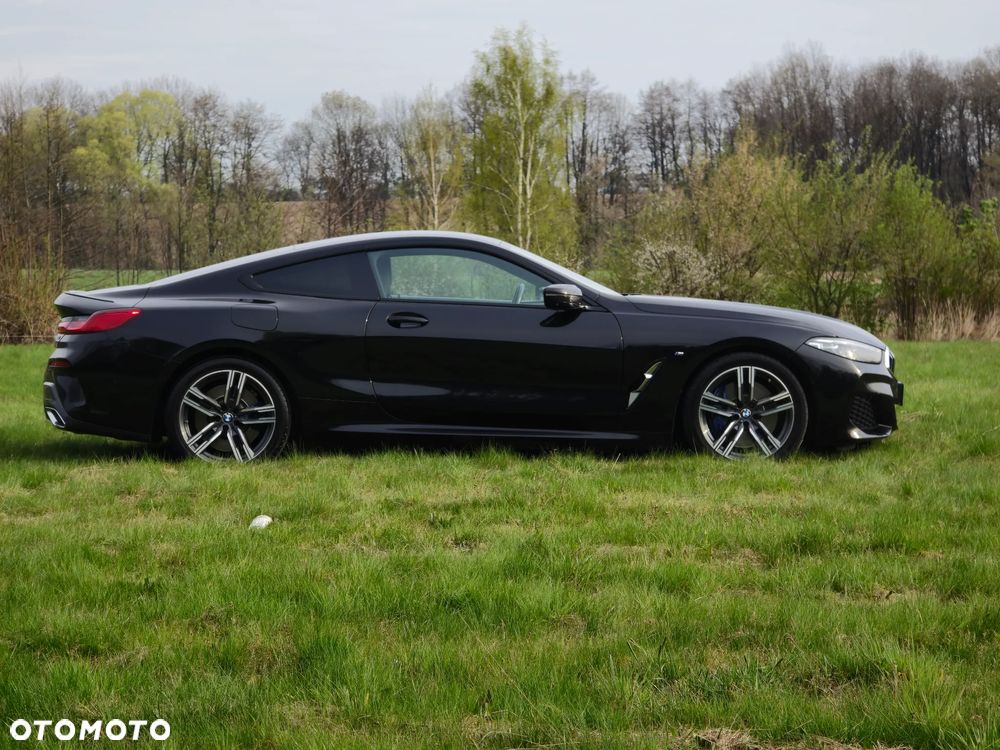 BMW Seria 8 - 12
