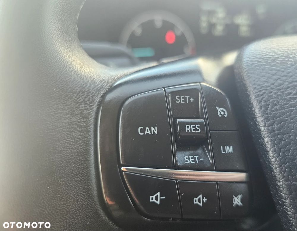 Ford TRANSIT CUSTOM - 12