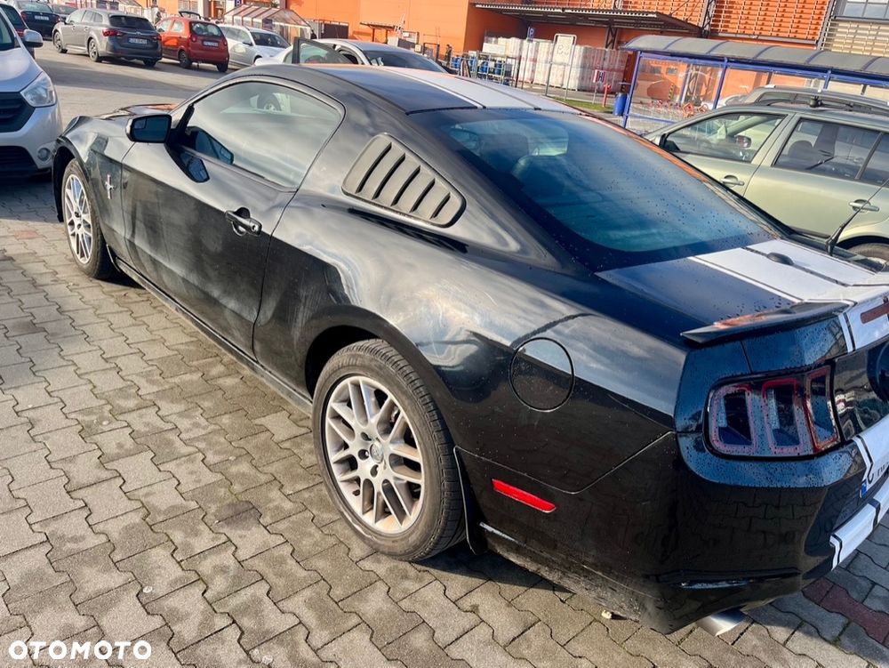 Ford Mustang - 3