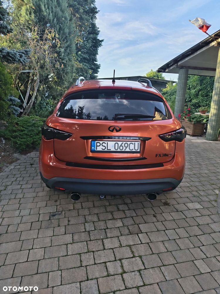 Infiniti FX FX30d S Premium - 7