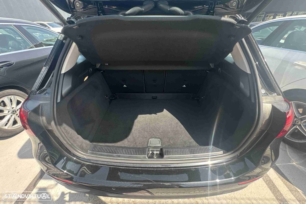 Mercedes-Benz B 180 d - 11