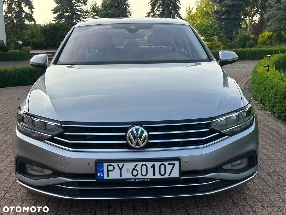 Volkswagen Passat 2.0 TDI EVO Elegance DSG - 2