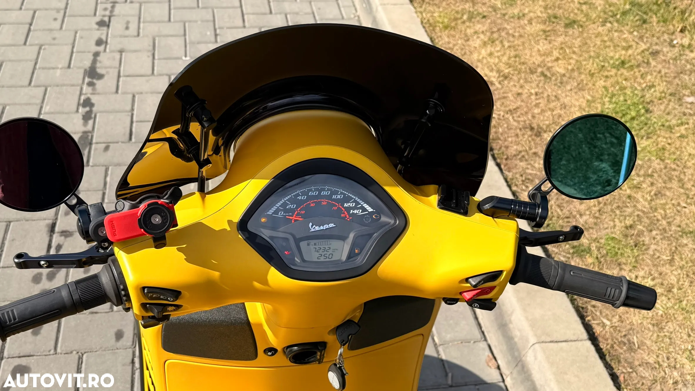 Piaggio Vespa - 3