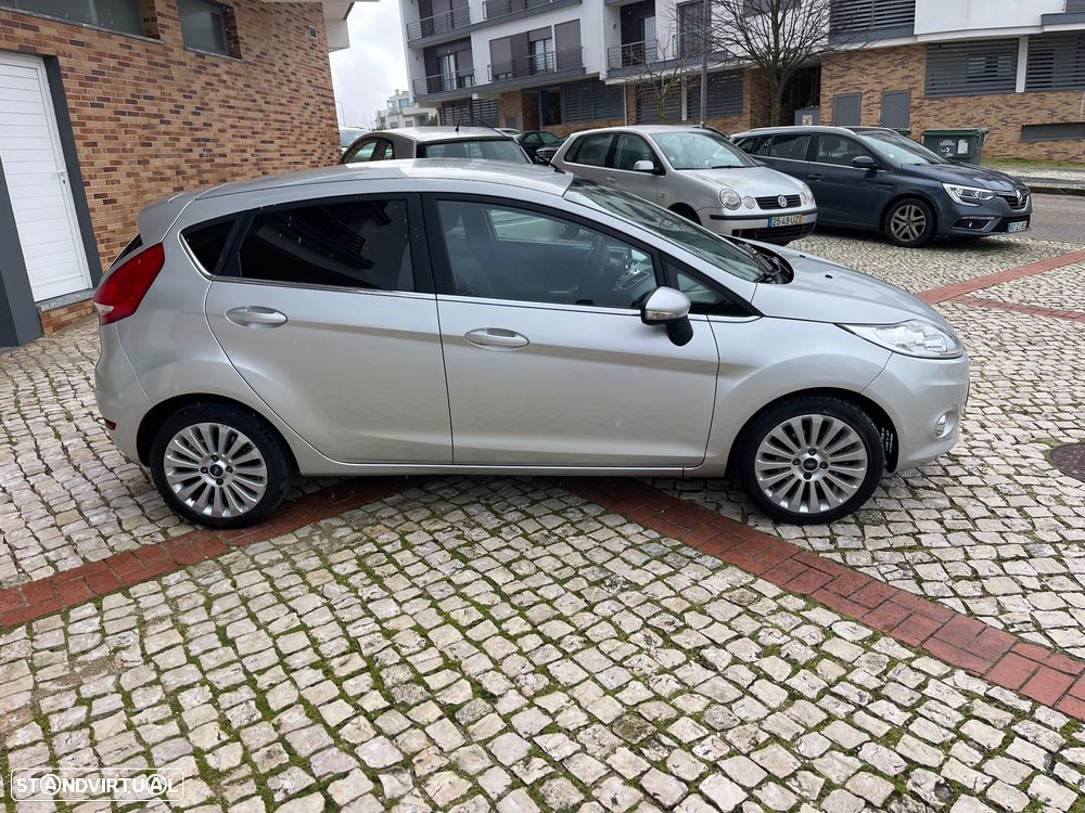 Ford Fiesta - 4