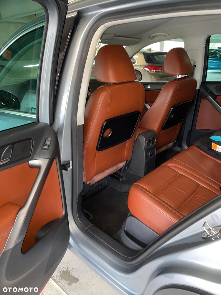 Volkswagen Tiguan - 12