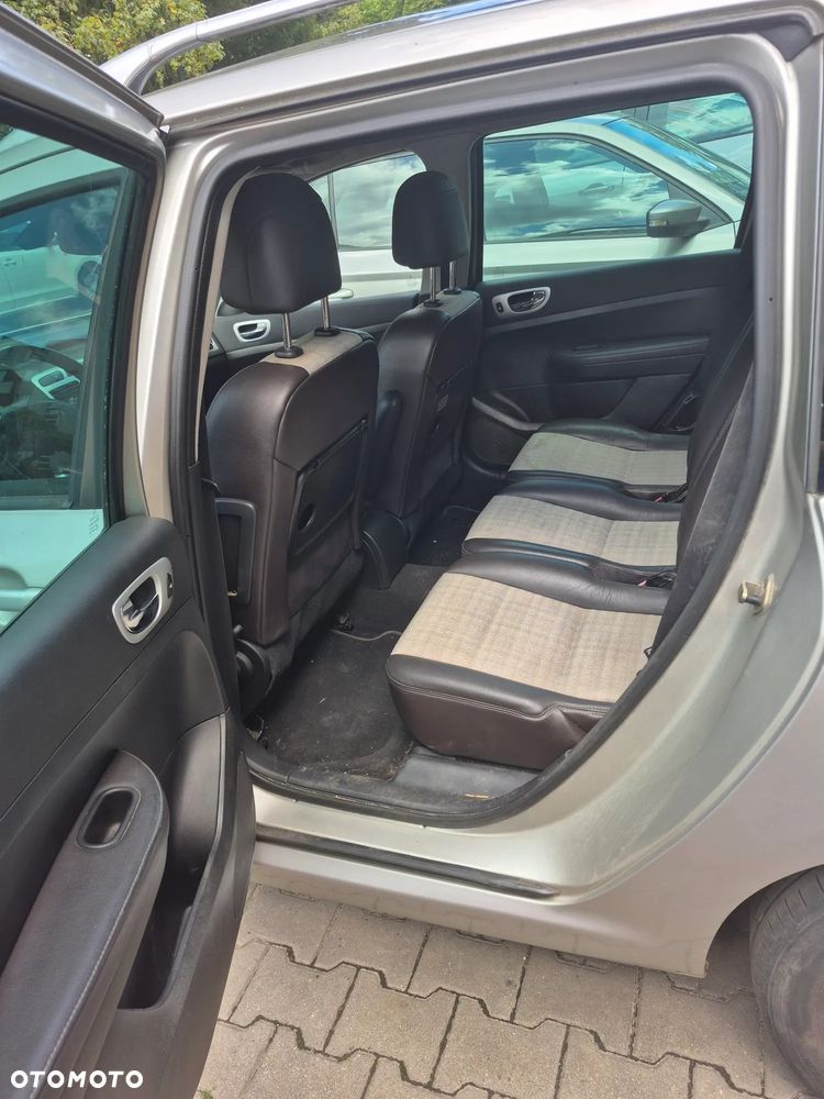 Peugeot 307 - 4