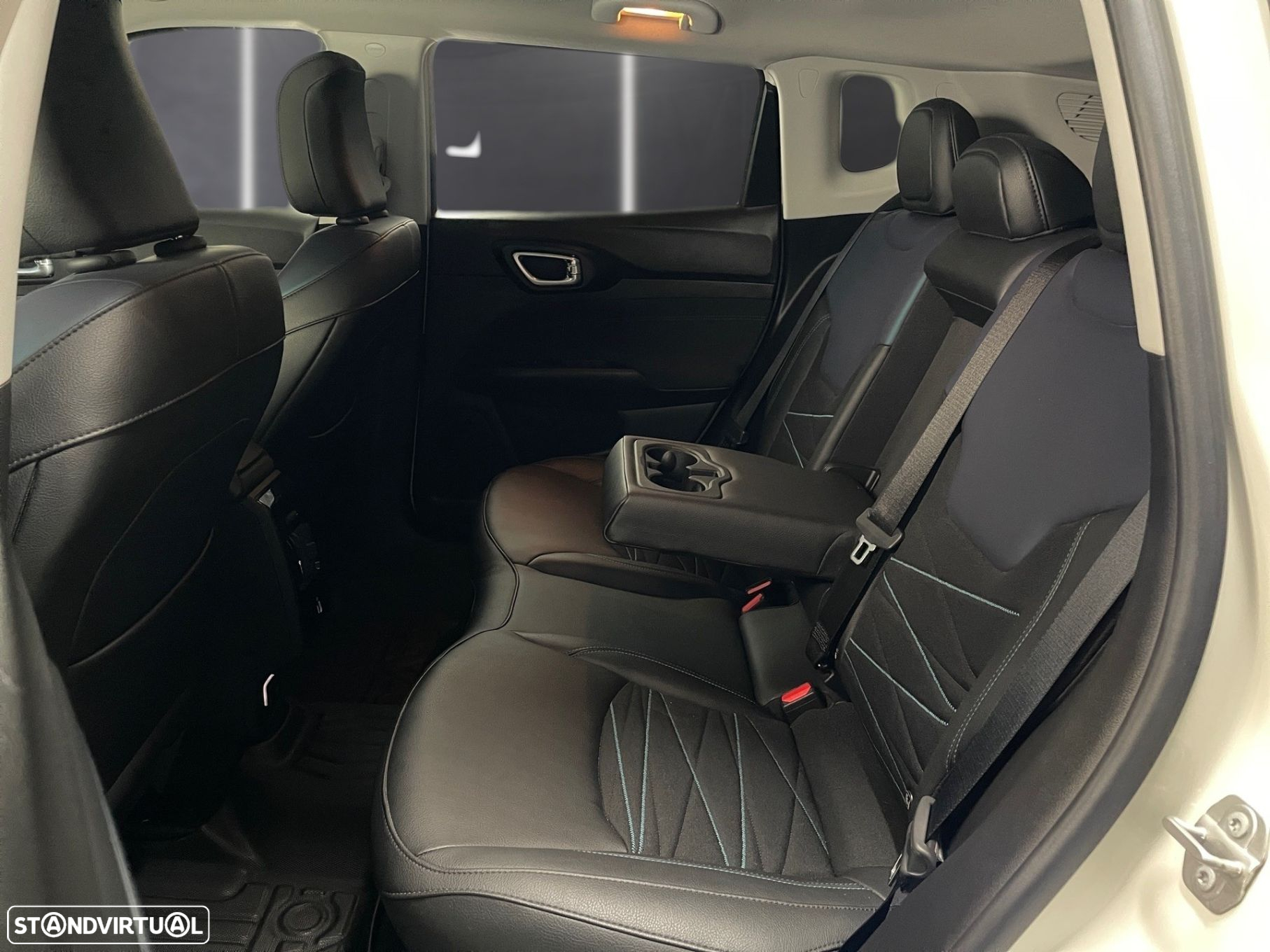 Jeep Compass - 29