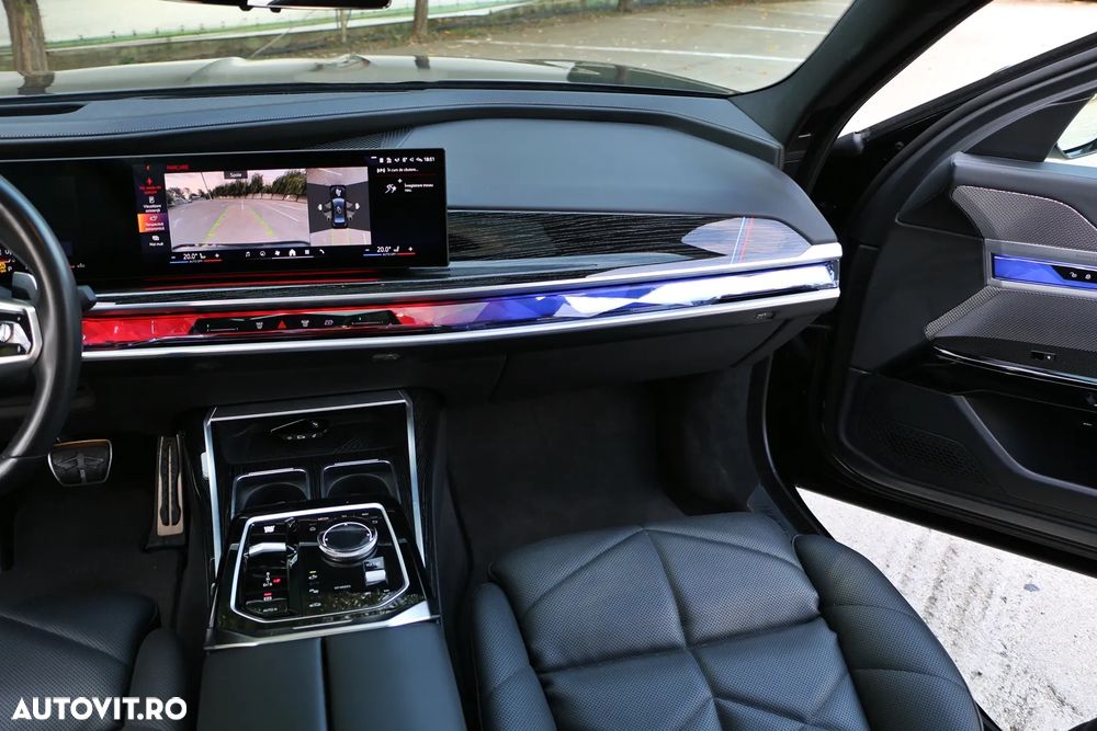 BMW Seria 7 740d xDrive MHEV - 25