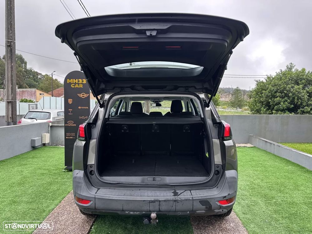 Peugeot 5008 1.2 PureTech Allure Pack - 21