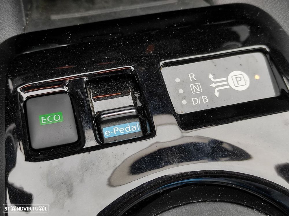 Nissan Leaf N-Connecta Full Led - 29