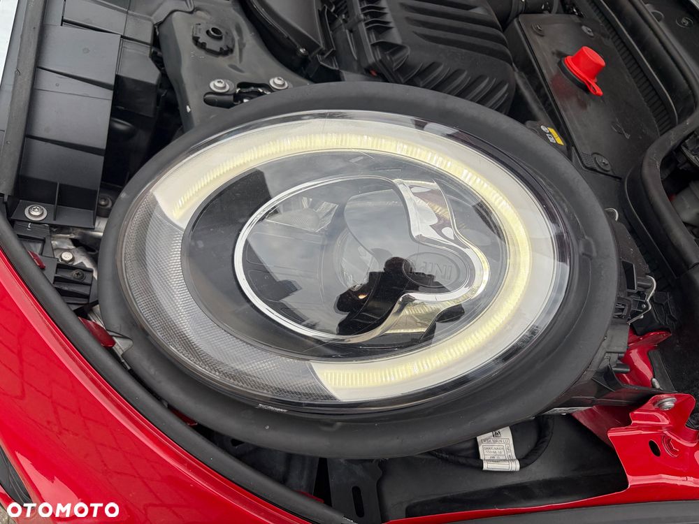 MINI John Cooper Works - 30
