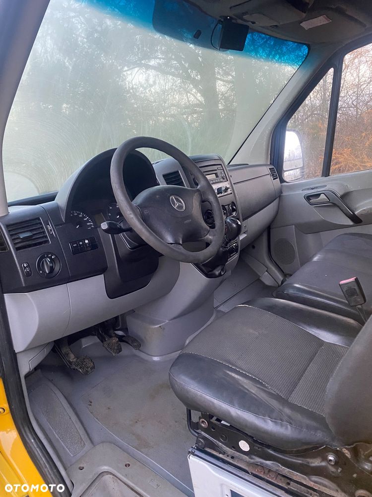 Mercedes-Benz Sprinter 513 - 6