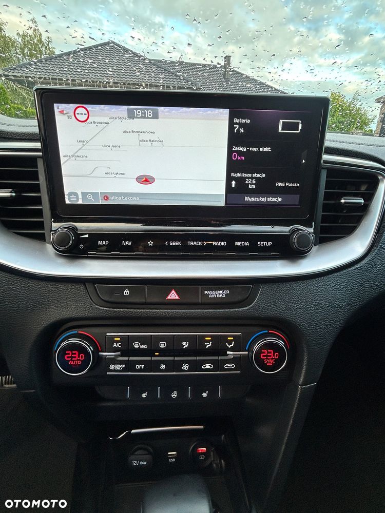 Kia XCeed - 14