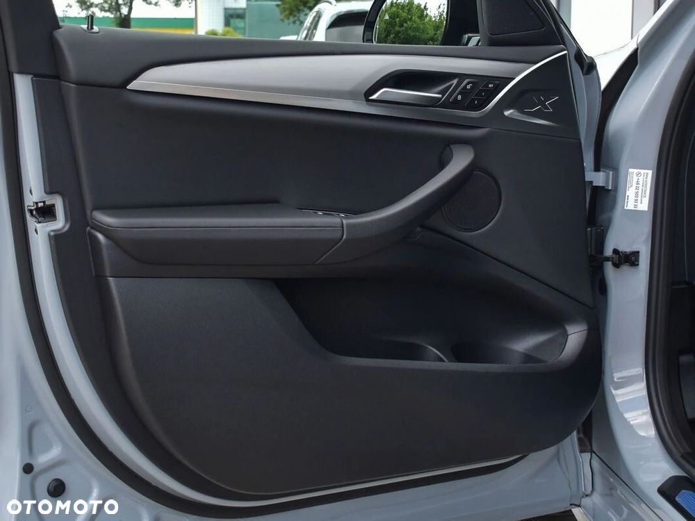 BMW X4 - 13