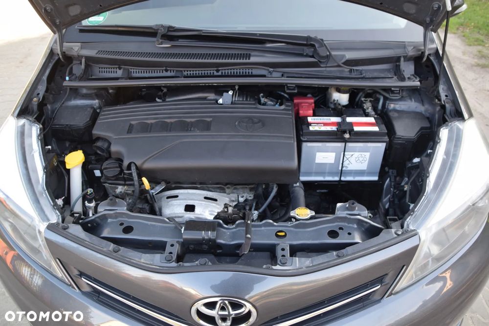 Toyota Yaris 1.33 Sol - 17