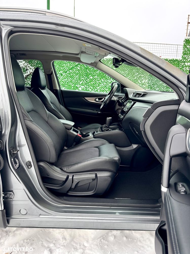 Nissan Qashqai 1.6 DCI Xtronic TEKNA+ - 11