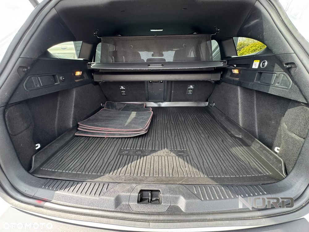 Ford Focus 1.5 EcoBlue Start-Stopp-System ST-LINE - 20