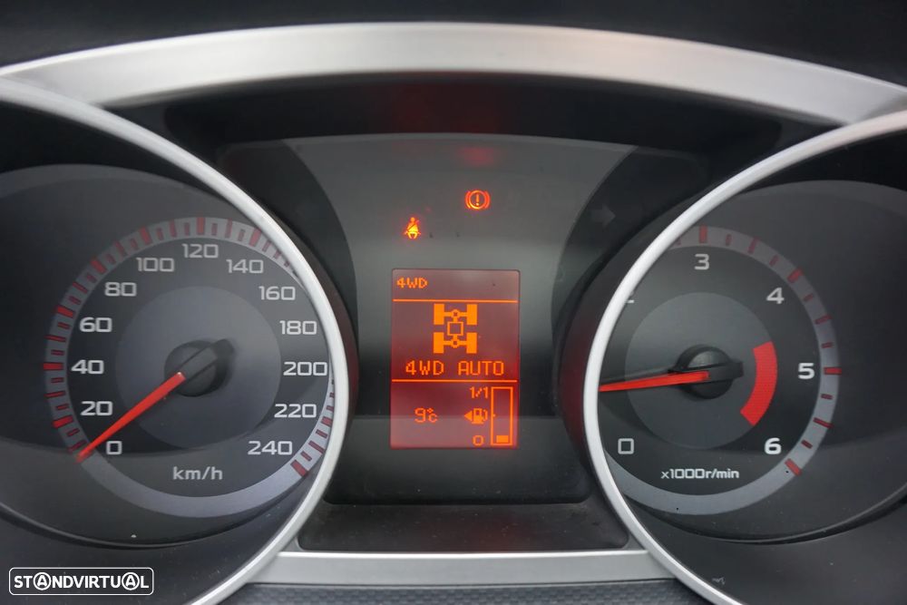 Mitsubishi Outlander 2.0 DI-D Intense+ 4WD - 34