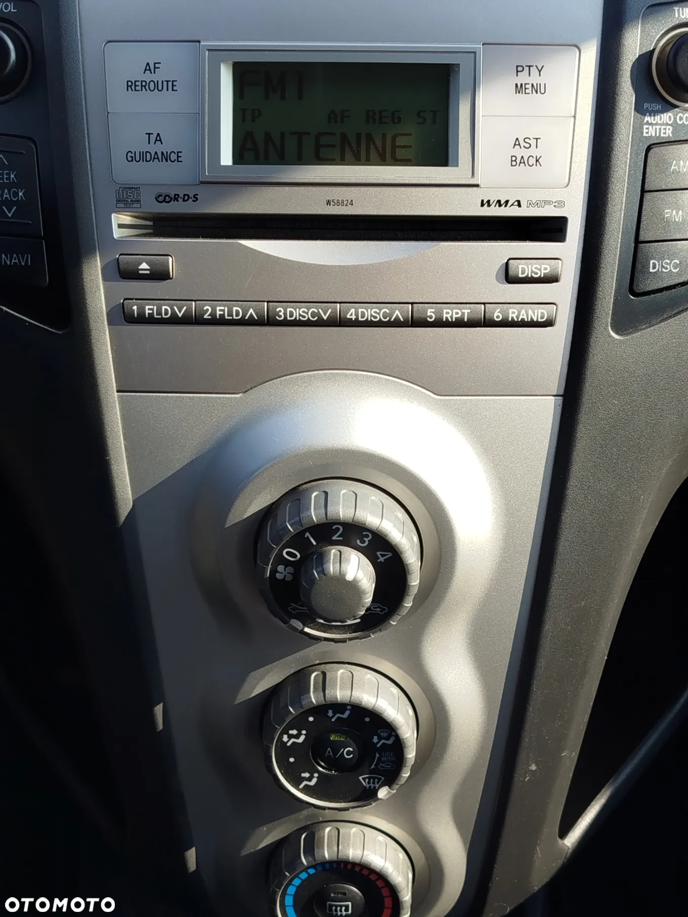 Toyota Yaris - 5
