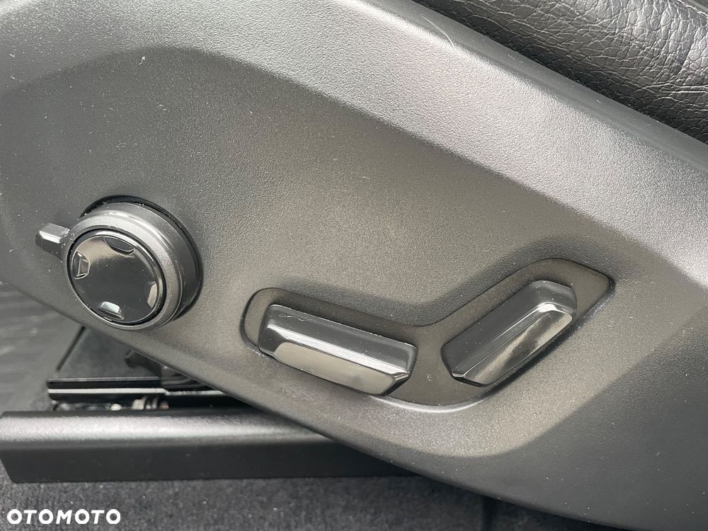 Volvo XC 60 B4 D AWD Geartronic Inscription - 18