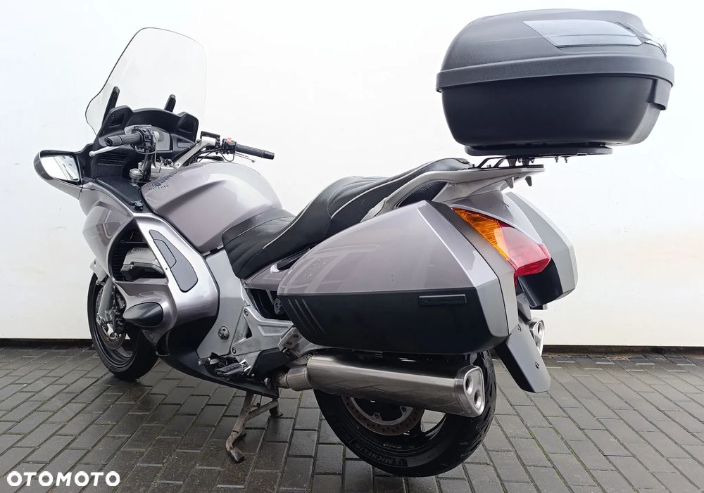 Honda ST - 5