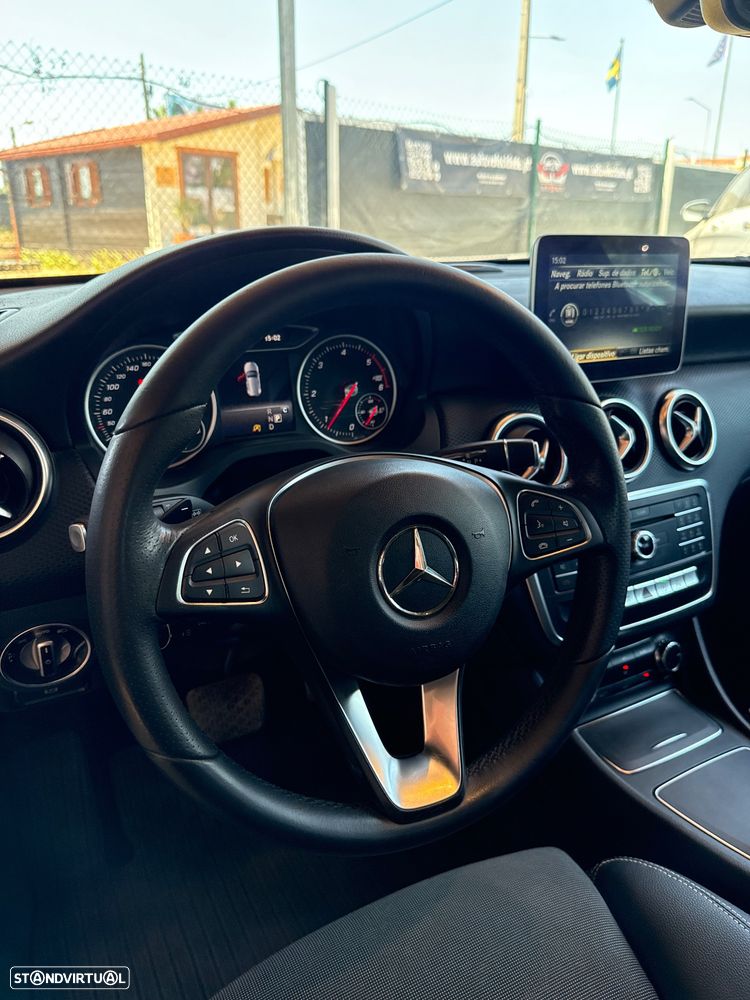 Mercedes-Benz A 180 d AMG Line Aut. - 17